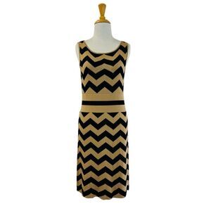 Adrienne Vittadini Knit Chevron Dress Women’s Size S Sleeveless Black and Tan